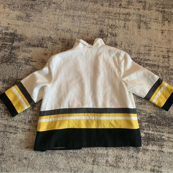 Alfred Dunner White and Yellow Blazer with Bold Stripes - Picture 3 of 4